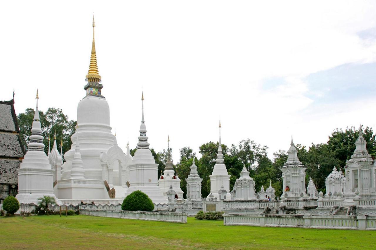 Le Light House & Hostel Chiang Mai Bagian luar foto