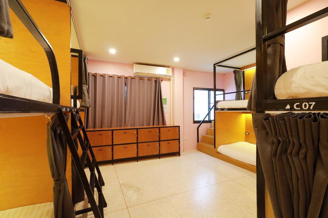 Le Light House & Hostel Chiang Mai Bagian luar foto