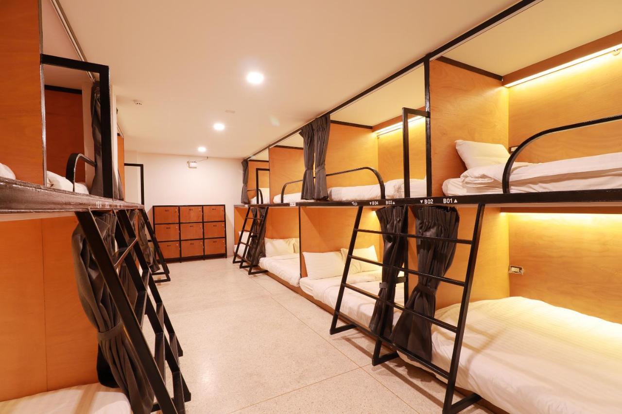 Le Light House & Hostel Chiang Mai Bagian luar foto