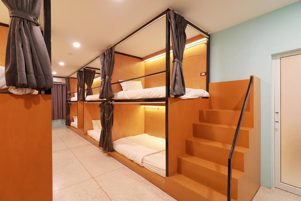 Le Light House & Hostel Chiang Mai Bagian luar foto